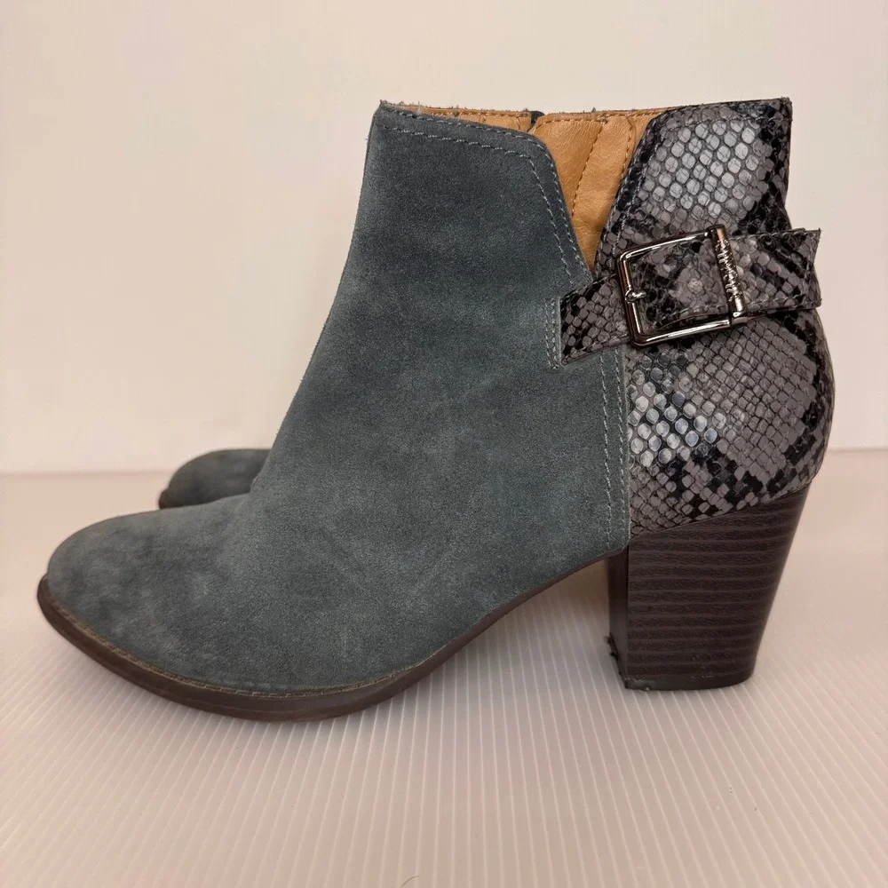 Vionic Naomi Snake Embossed‎ Suede Ankle Boots Block Heel Buckle Women 9 - Picture 2 of 9